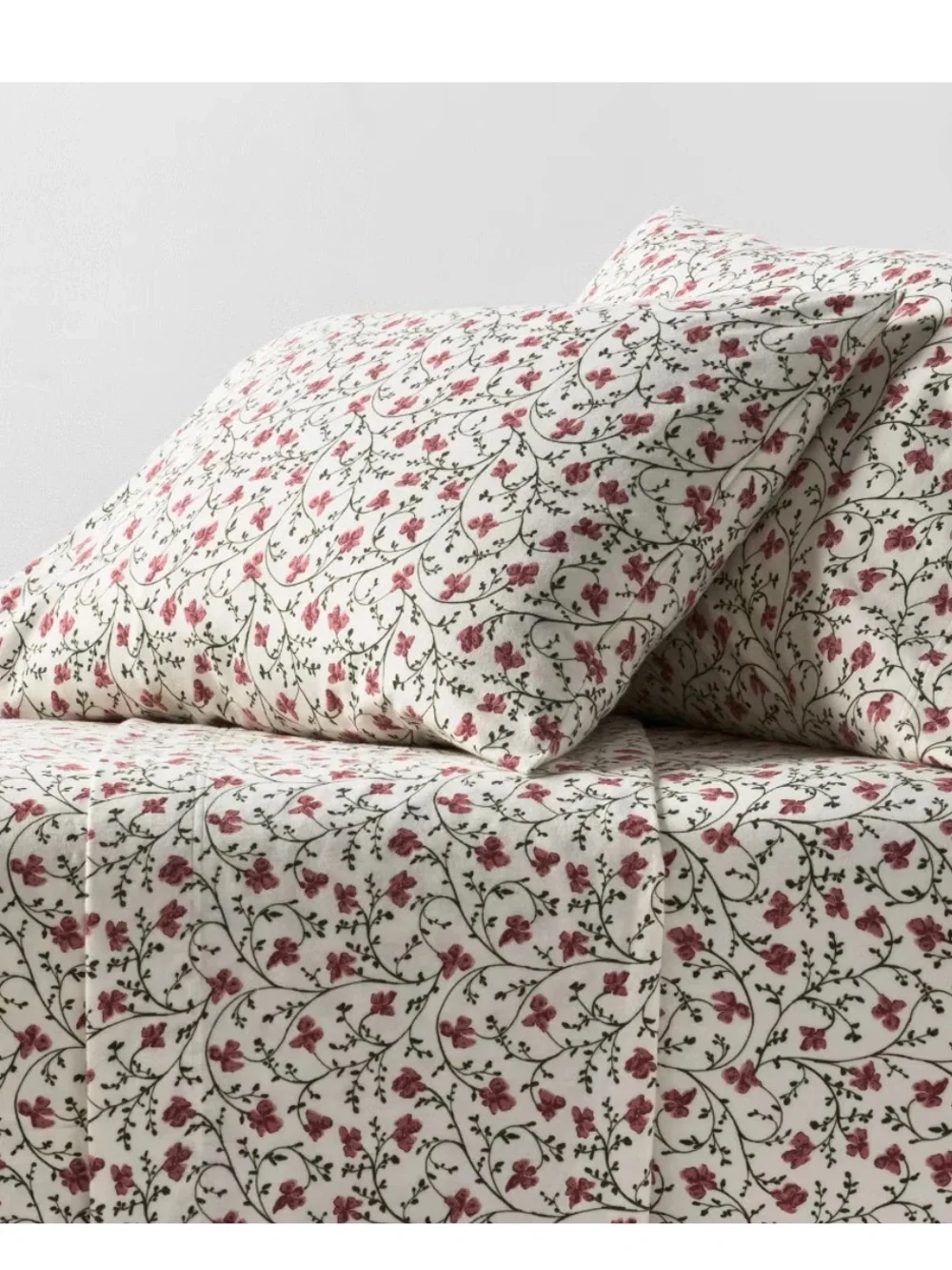King Ultra Soft Flannel Sheet Set Ivory Floral - Threshold NEW